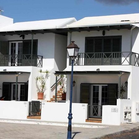 Apartamentos El Charcon Arrieta  Exterior photo